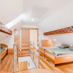 Skok With Rafting And Free Parking 博维茨