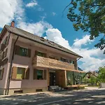 Skok With Rafting And Free Parking
