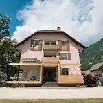 Affittacamere Skok With Rafting And Free Parking