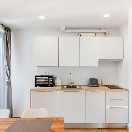 Skok With Rafting And Free Parking בית הארחה בובק