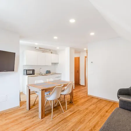 Skok With Rafting And Free Parking