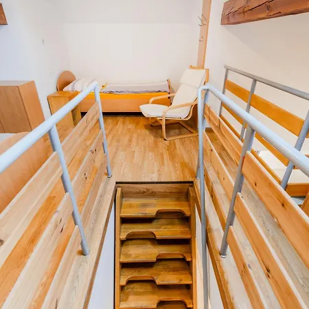 Skok With Rafting And Free Parking Gæstehus