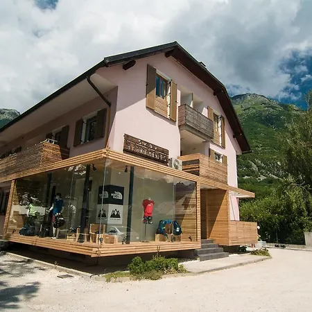 Guest house Skok With Rafting And Free Parking 3*