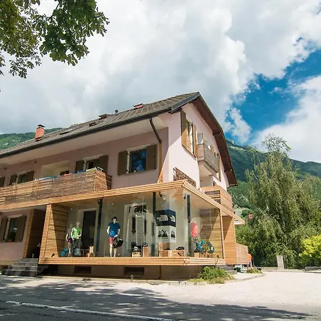 Skok With Rafting And Free Parking בית הארחה 3*