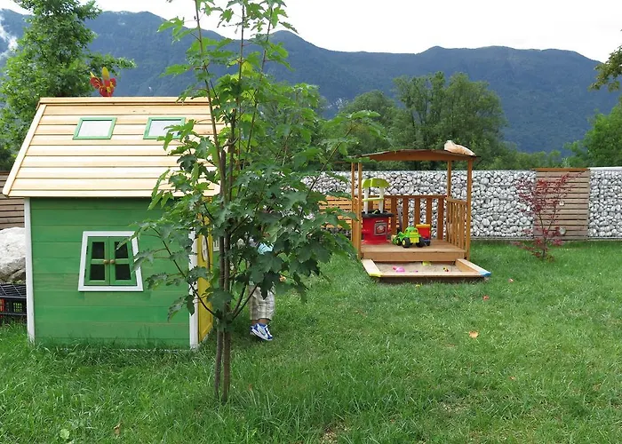 Skok With Rafting And Free Parking 3*