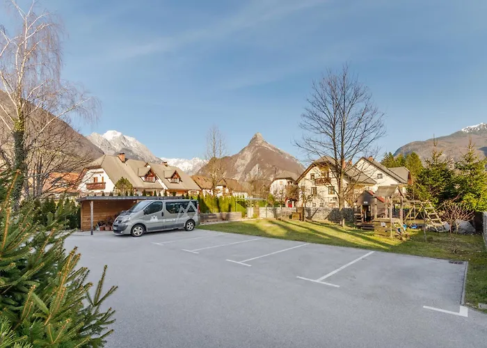 Skok With Rafting And Free Parking 3*