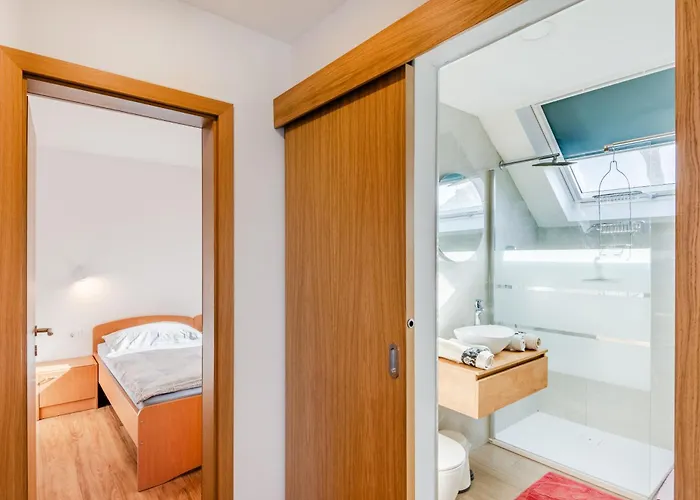 Skok With Rafting And Free Parking 3*